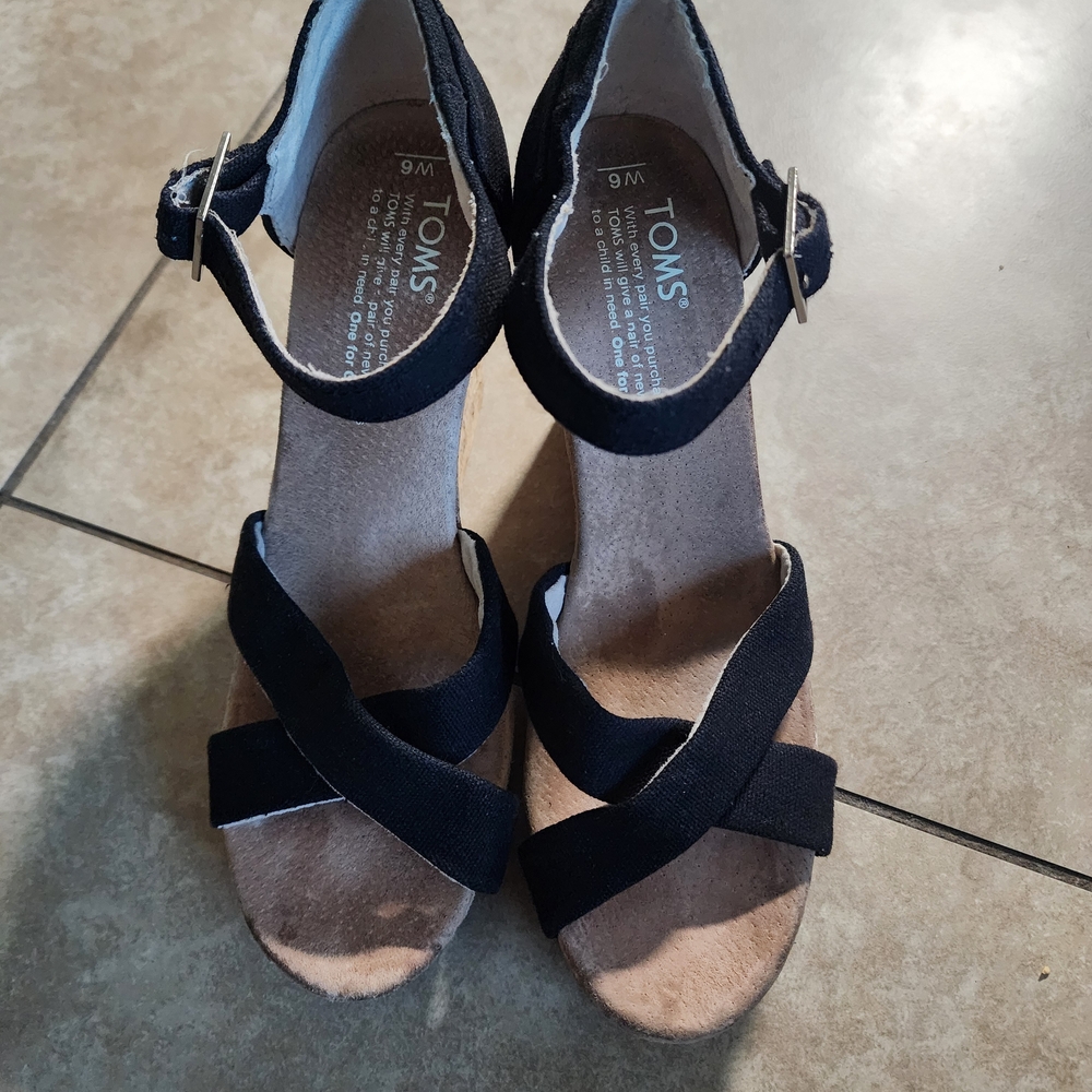 TOMS Women's Black Sandal Heels, Size 6W